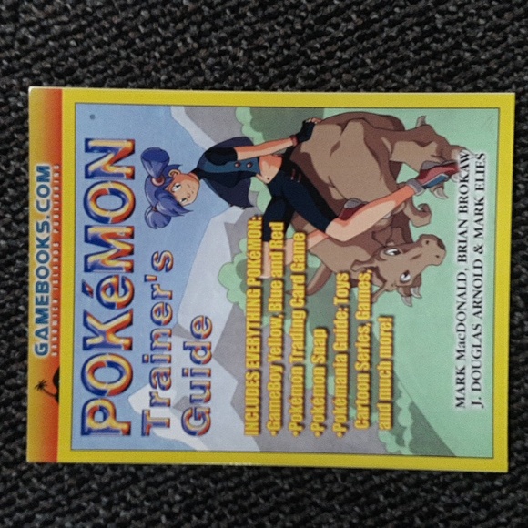POKEMON Trainer's Guide - Picture 2 of 5